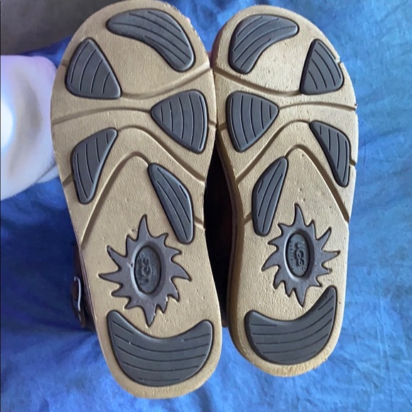 -UGG boots brown leather - Picture 2 of 6